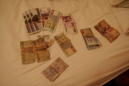 Money LEE